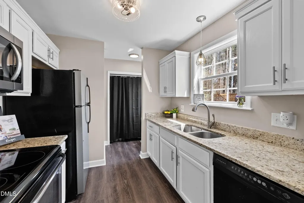 3825 Lodgepole Lane Raleigh NC 27616