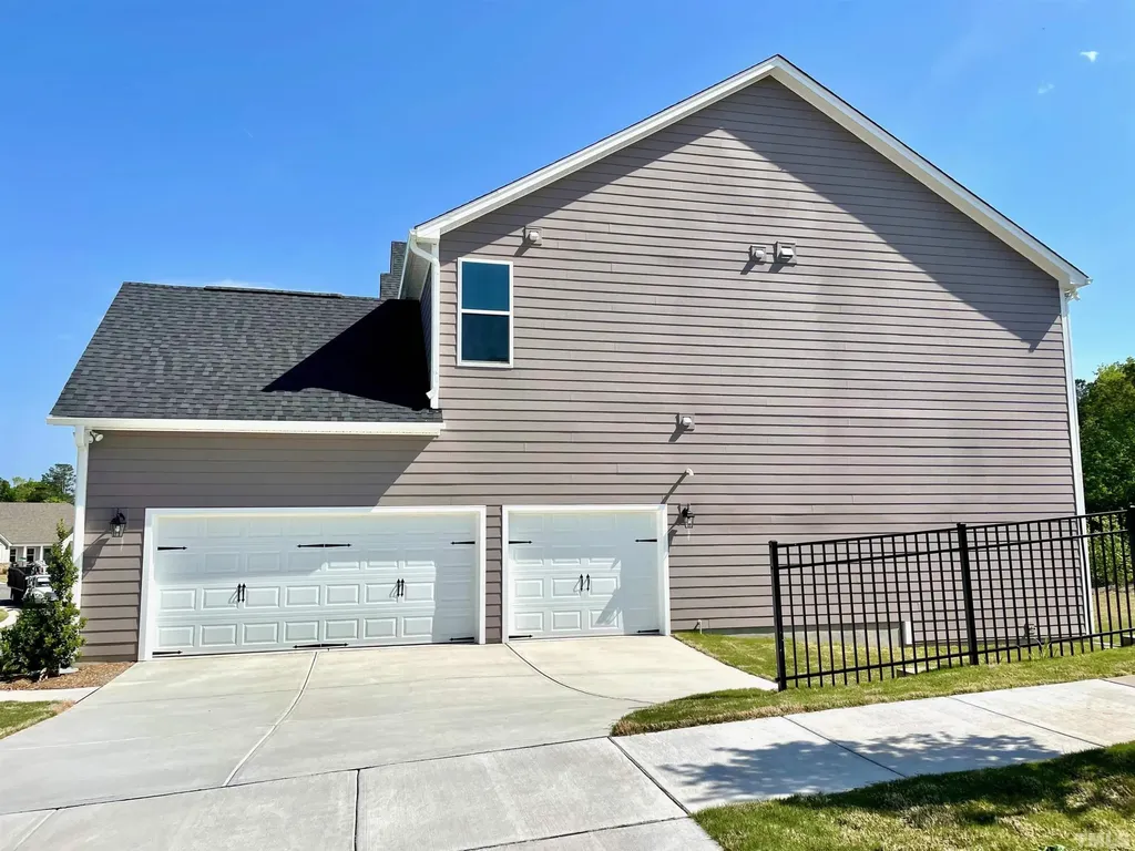 412 Moore Hill Way Holly Springs NC 27540