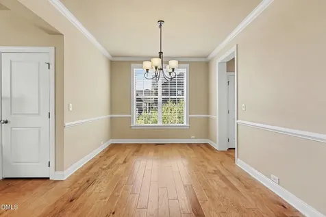 351 Gartrell Way Cary NC 27519