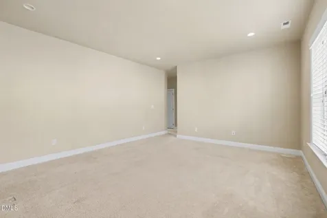 351 Gartrell Way Cary NC 27519