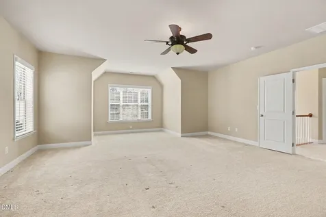 351 Gartrell Way Cary NC 27519
