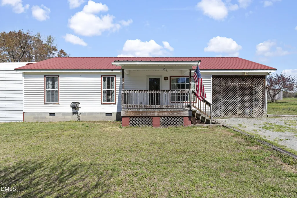 288 Baileys Crossroads Road Benson NC 27504