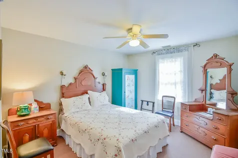144 Celebrity Dairy Way Siler City NC 27344