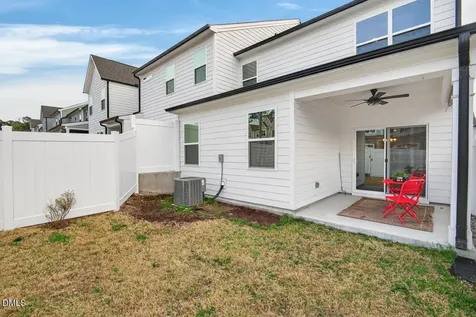 1024 Heartstone Way Durham NC 27713