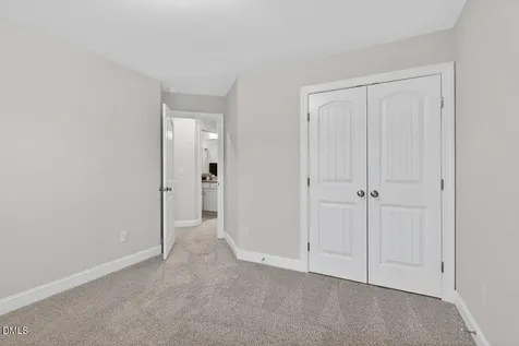 1024 Heartstone Way Durham NC 27713