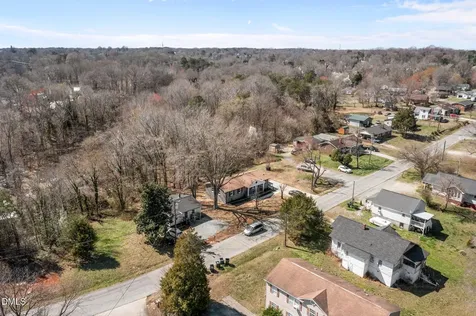 1062 Jackson Street Burlington NC 27217