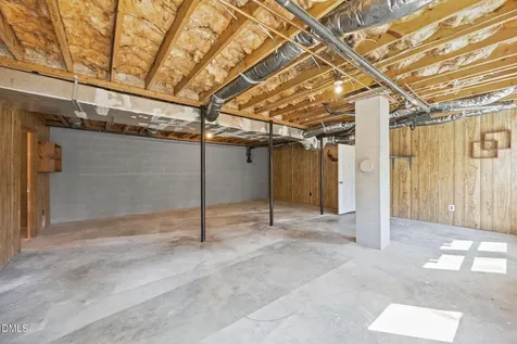 1062 Jackson Street Burlington NC 27217
