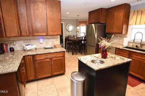 611 Flagstone Way Durham NC 27712