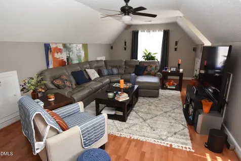 611 Flagstone Way Durham NC 27712
