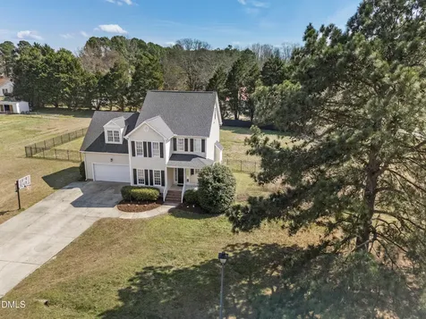 10 Woodcrest Drive Youngsville NC 27596