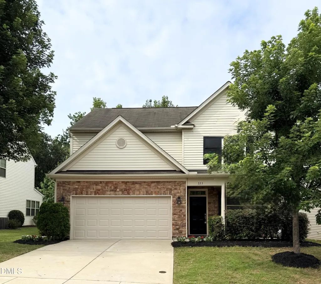 223 Genoa Lane Clayton NC 27527