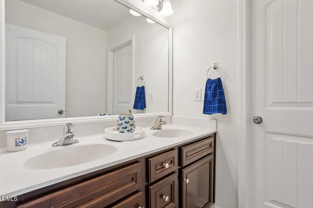 223 Genoa Lane Clayton NC 27527