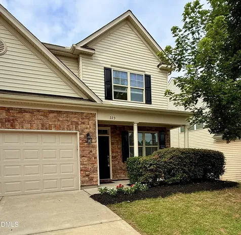 223 Genoa Lane Clayton NC 27527