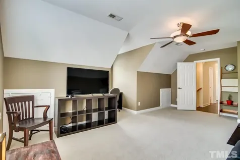 8 Silverwood Court Durham NC 27713