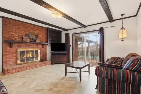 3160 Shaftesbury Lane Winston-salem NC 27105