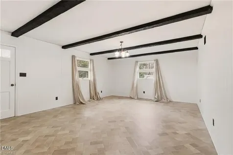 3160 Shaftesbury Lane Winston-salem NC 27105