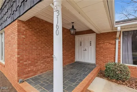 3160 Shaftesbury Lane Winston-salem NC 27105