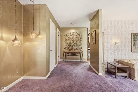 3160 Shaftesbury Lane Winston-salem NC 27105