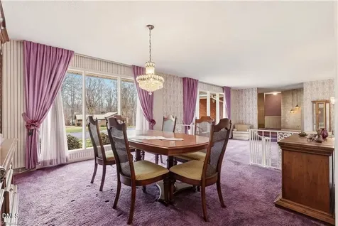 3160 Shaftesbury Lane Winston-salem NC 27105