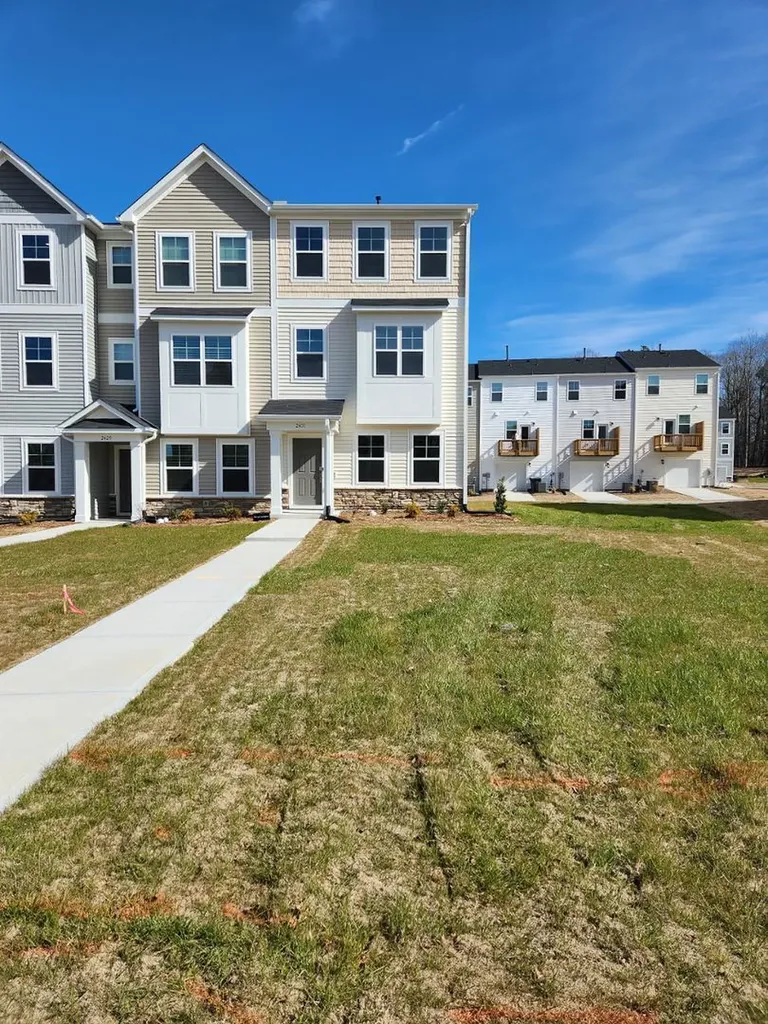 2431 Kasota Lane Raleigh NC 27610