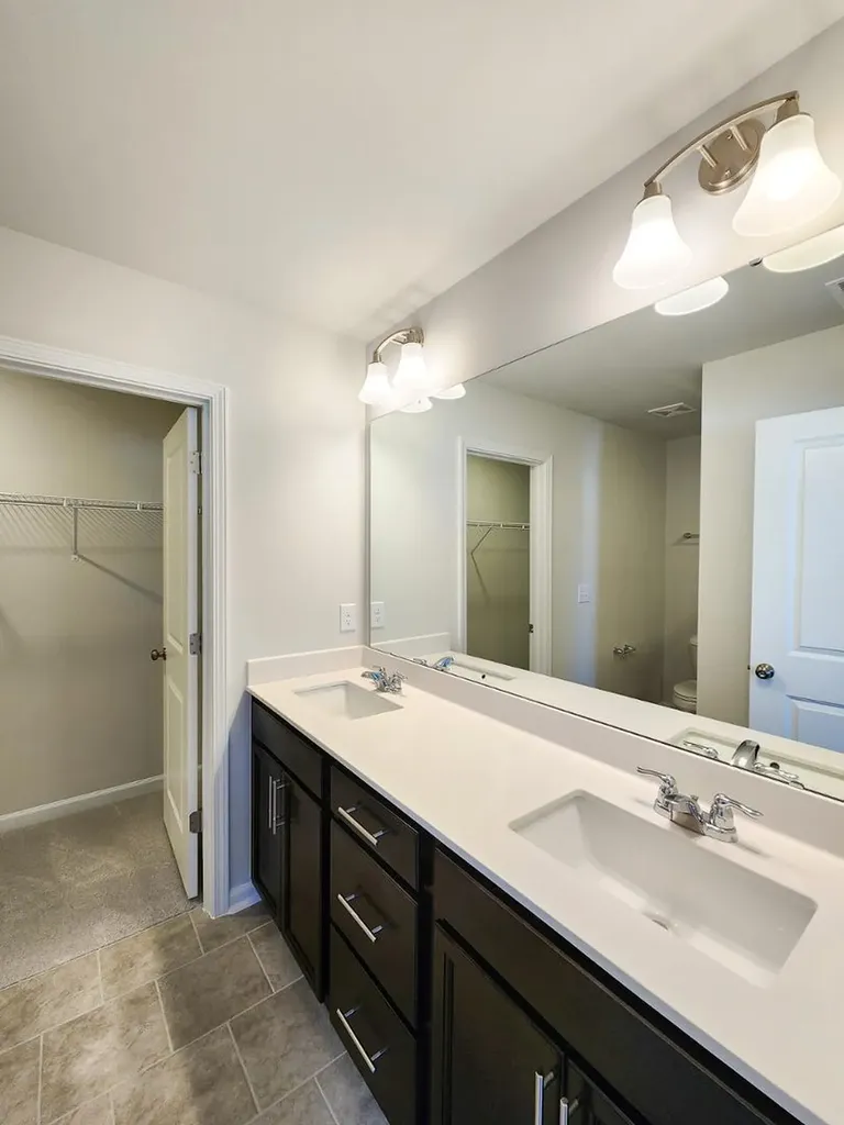 2431 Kasota Lane Raleigh NC 27610