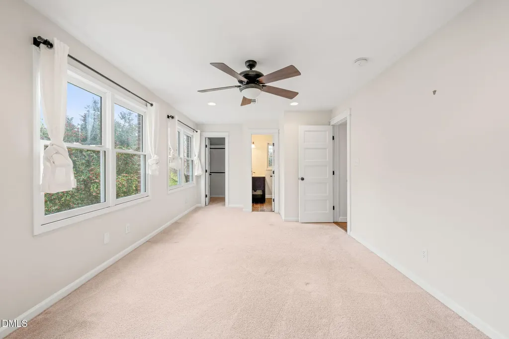 15 Abbey Road Chapel Hill NC 27516