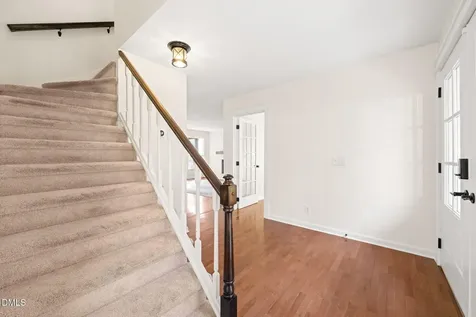 15 Abbey Road Chapel Hill NC 27516