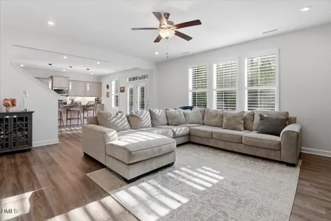 403 W Odell Lane Zebulon NC 27597