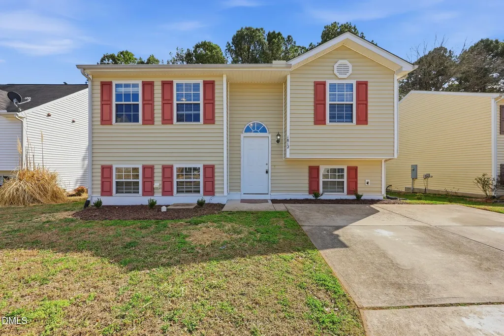 1812 Shiva Court Durham NC 27703