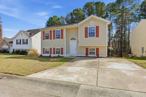 1812 Shiva Court Durham NC 27703