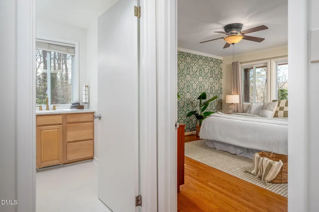 1109 Sourwood Circle Chapel Hill NC 27517