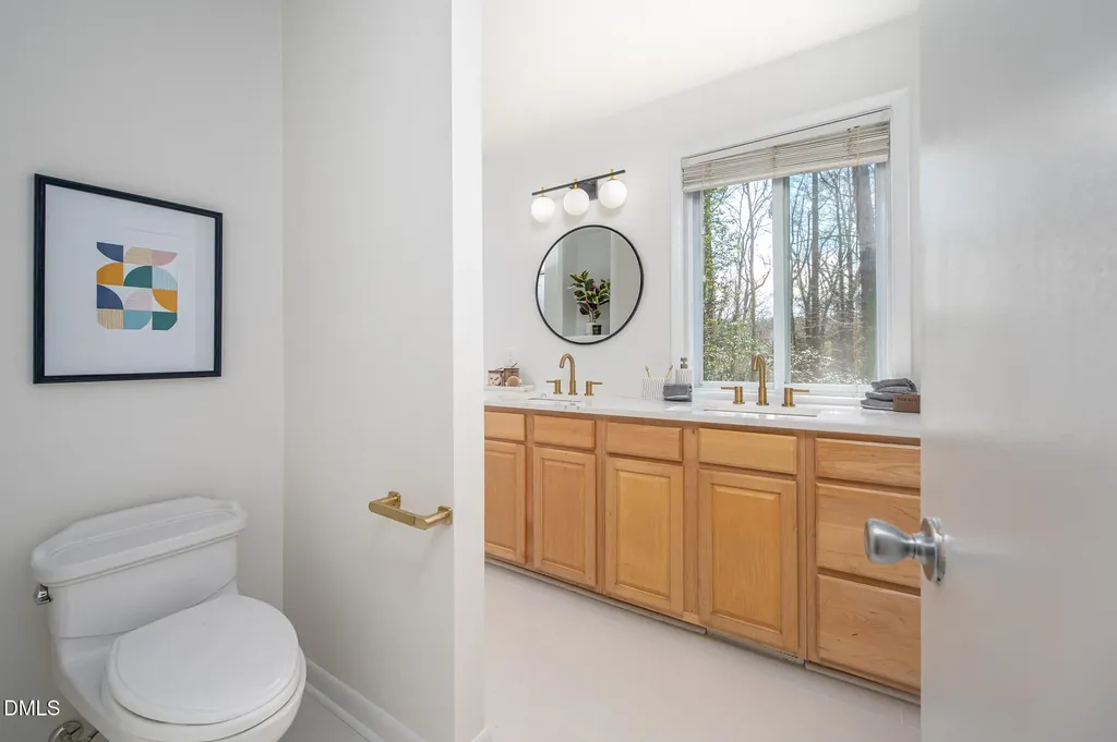 1109 Sourwood Circle Chapel Hill NC 27517