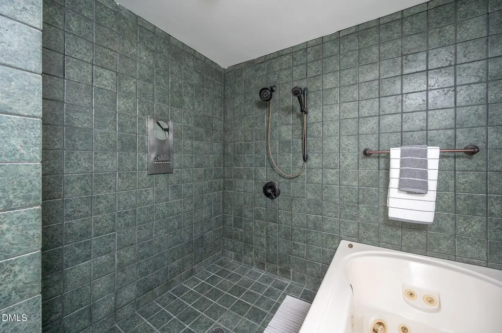 1109 Sourwood Circle Chapel Hill NC 27517