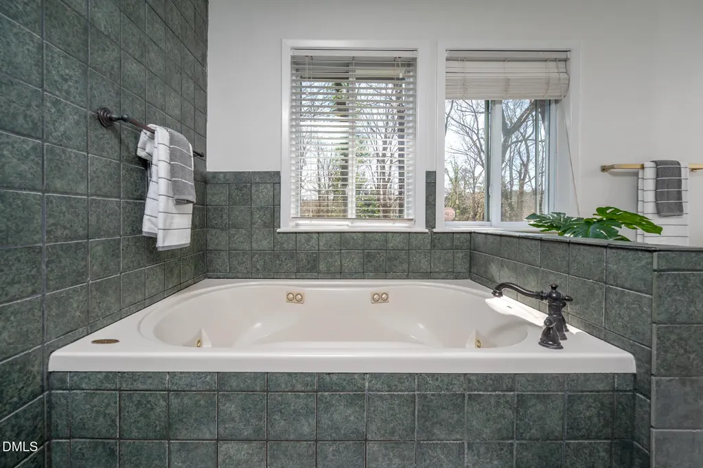1109 Sourwood Circle Chapel Hill NC 27517
