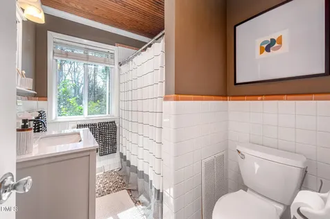 1109 Sourwood Circle Chapel Hill NC 27517