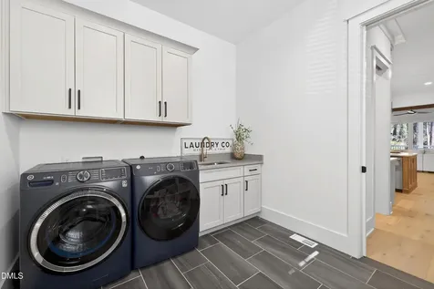 113 Boyd Street Cary NC 27513