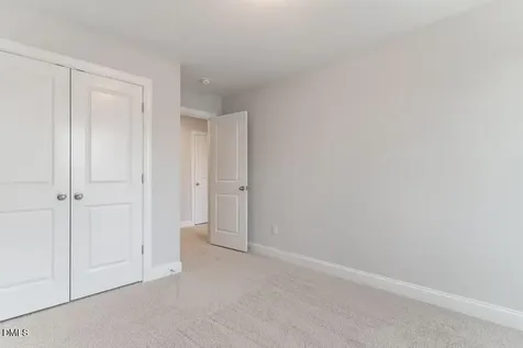 572 Barrington Row Avenue Zebulon NC 27597