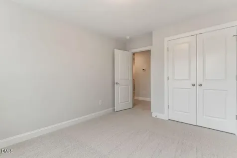 572 Barrington Row Avenue Zebulon NC 27597
