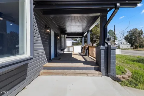 221 Charlotte Avenue Sanford NC 27330