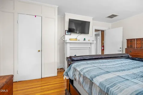1113 Nash E Wilson NC 27893