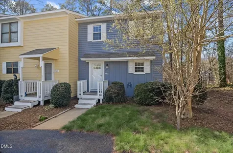 5725 Pool Side Drive Raleigh NC 27612