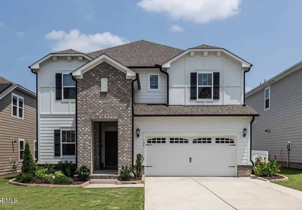 725 Sage Oak Lane Holly Springs NC 27540