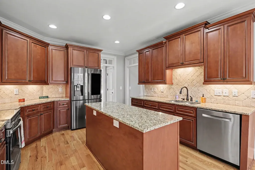1819 Glacier Court Fuquay Varina NC 27526