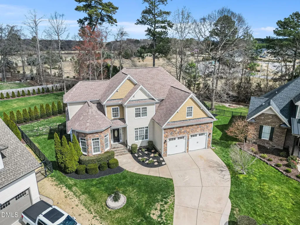 1819 Glacier Court Fuquay Varina NC 27526