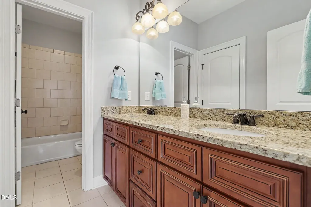 1819 Glacier Court Fuquay Varina NC 27526