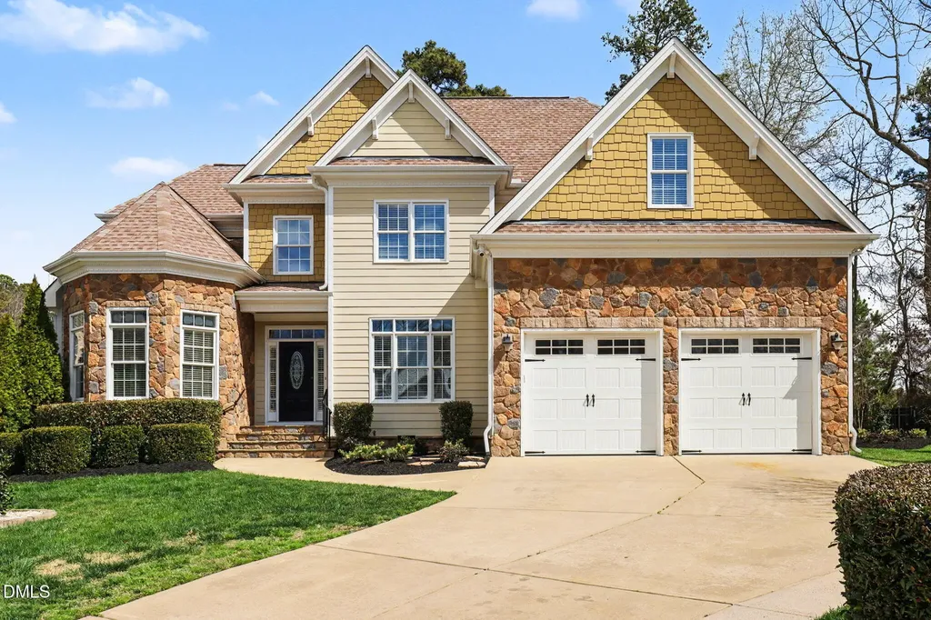 1819 Glacier Court Fuquay Varina NC 27526