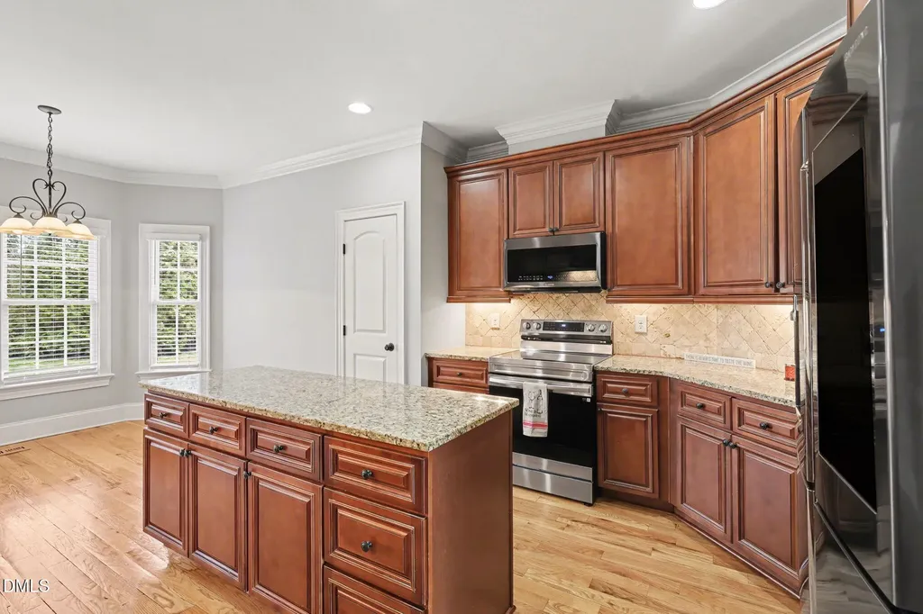 1819 Glacier Court Fuquay Varina NC 27526