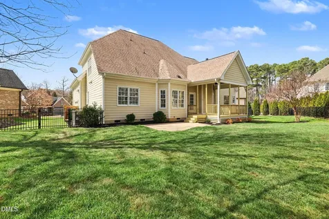 1819 Glacier Court Fuquay Varina NC 27526