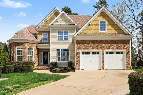 1819 Glacier Court Fuquay Varina NC 27526