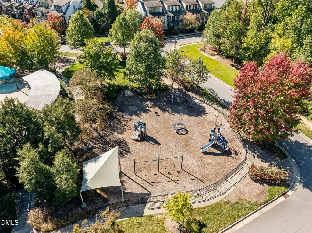 51 Quarter Gate Trace Chapel Hill NC 27516